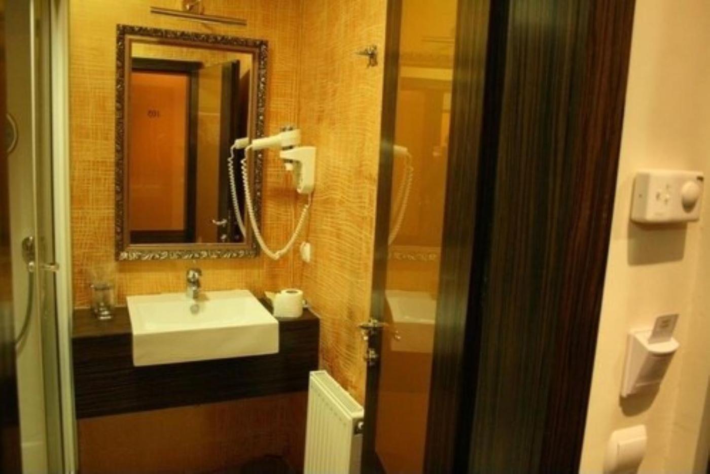 Hotel Hercegovina อิลิดชา ภายนอก รูปภาพ