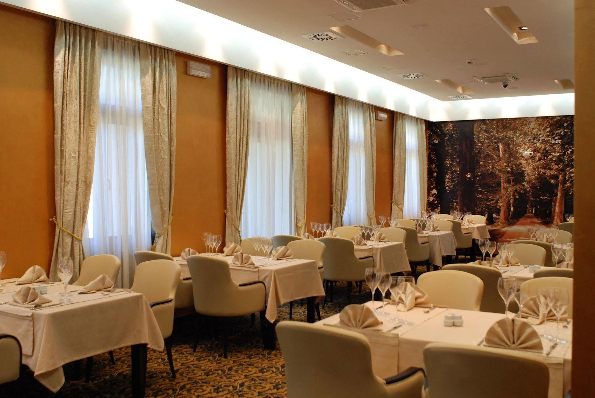 Hotel Hercegovina อิลิดชา ภายนอก รูปภาพ
